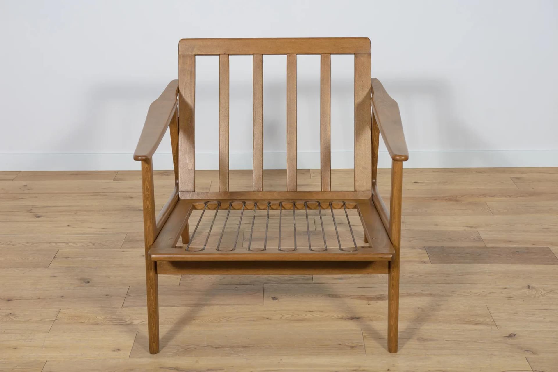 Armchair Model 5825, cream boucle, oak-stained beech, Poland, 1960s - 72791