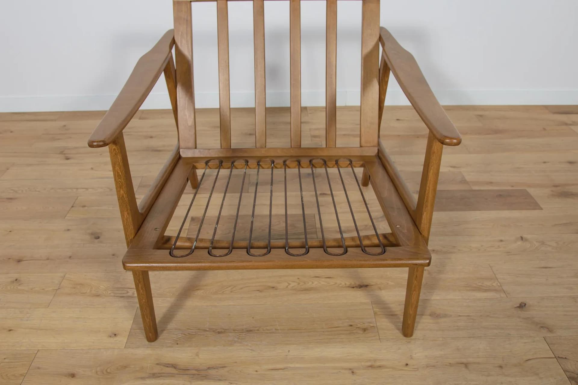 Armchair Model 5825, cream boucle, oak-stained beech, Poland, 1960s - 72793