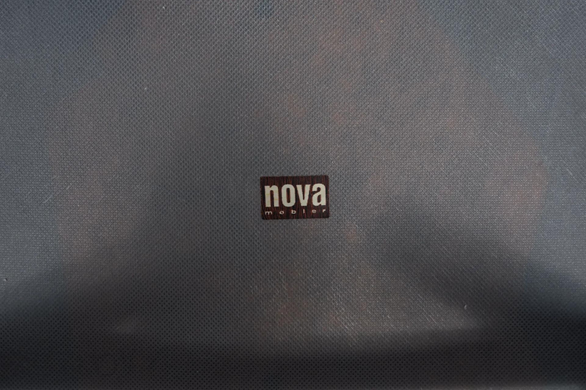 Komplet czterech krzeseł, dąb brązowy, wełna szara, Nova Mobler, Dania, lata 60. - 72626