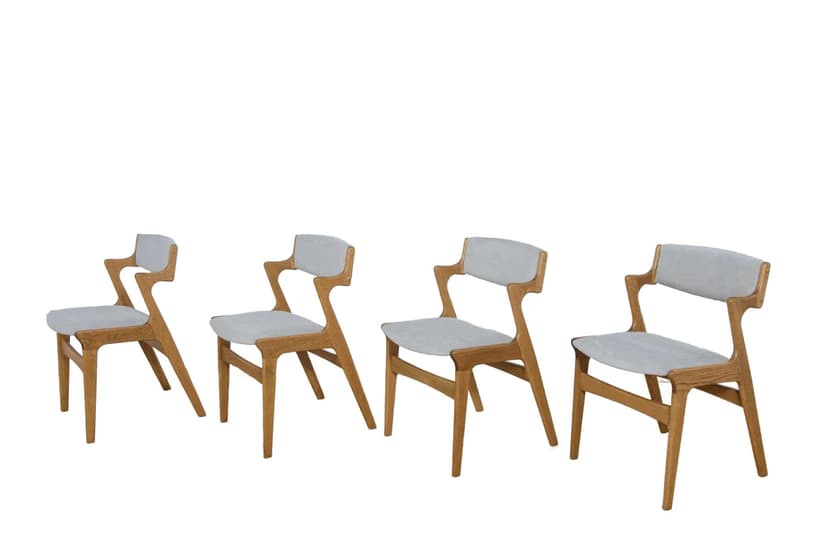 Komplet czterech krzeseł, dąb brązowy, wełna szara, Nova Mobler, Dania, lata 60.