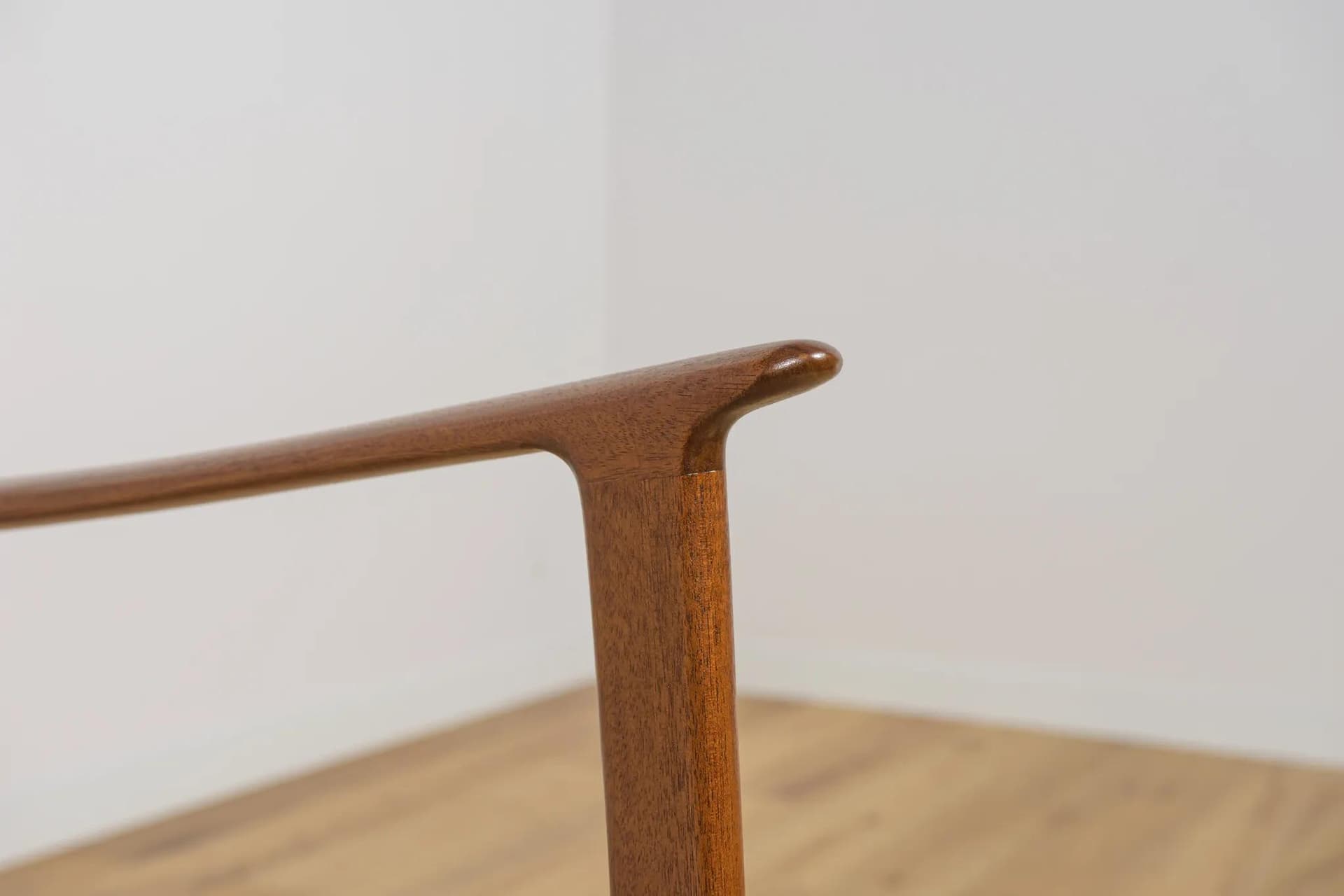 Para foteli PJ112, mahoń brązowy, wełna kremowa, proj. O. Wanscher, Poul Jeppesens Møbelfabrik, Dania, lata 60. - 74122