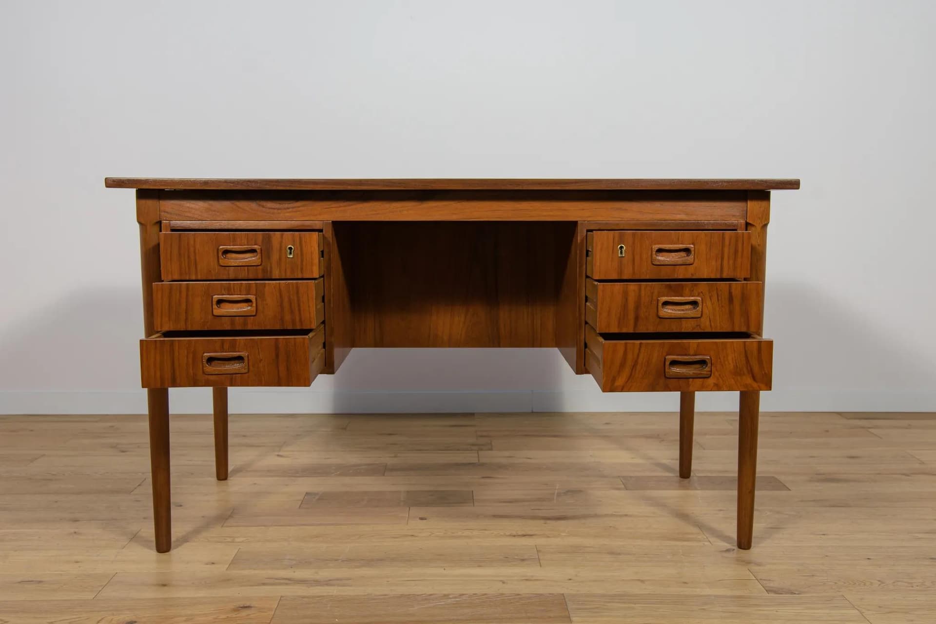 Desk, brown teak, Denmark, 1960s. - 74038
