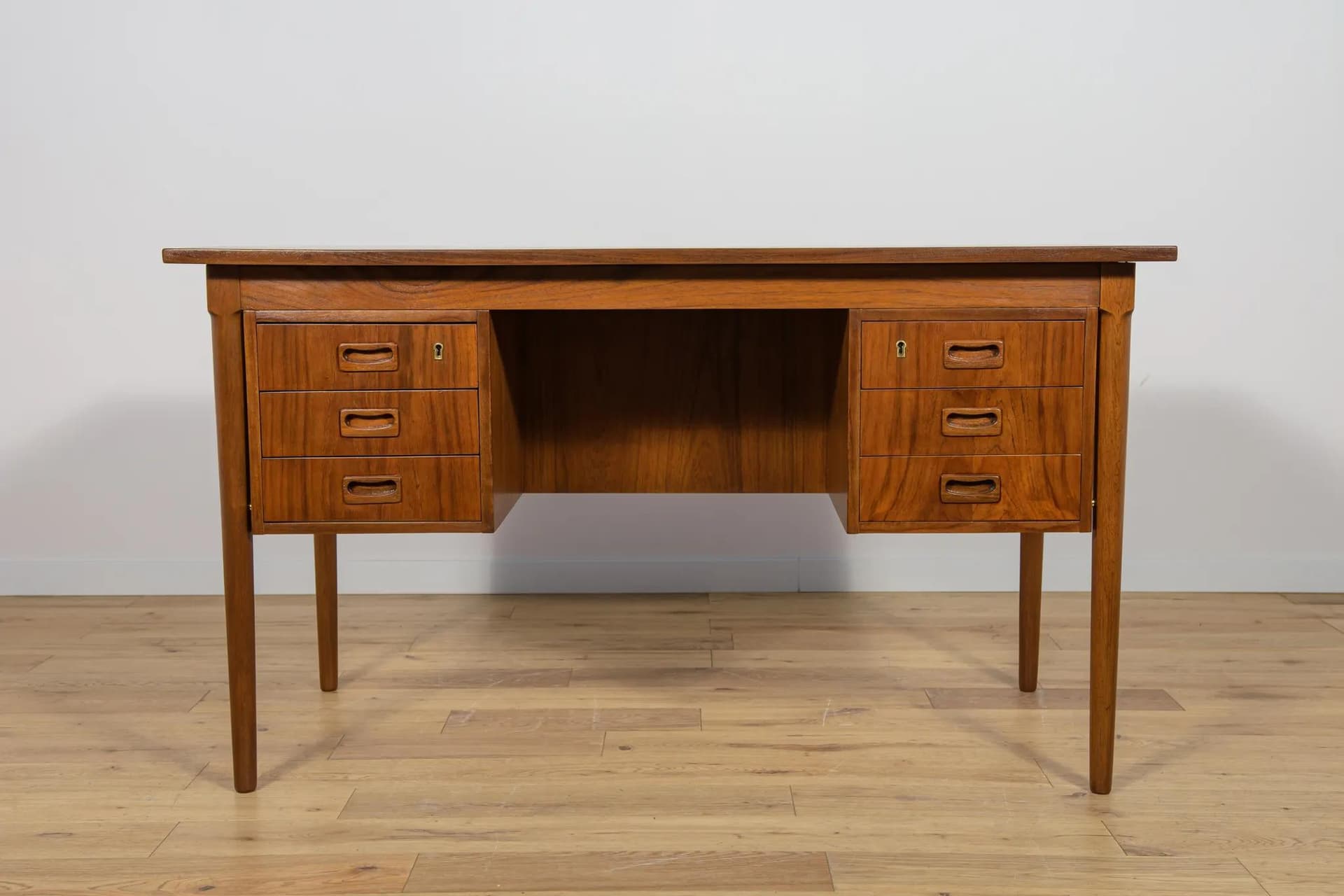 Desk, brown teak, Denmark, 1960s. - 74037