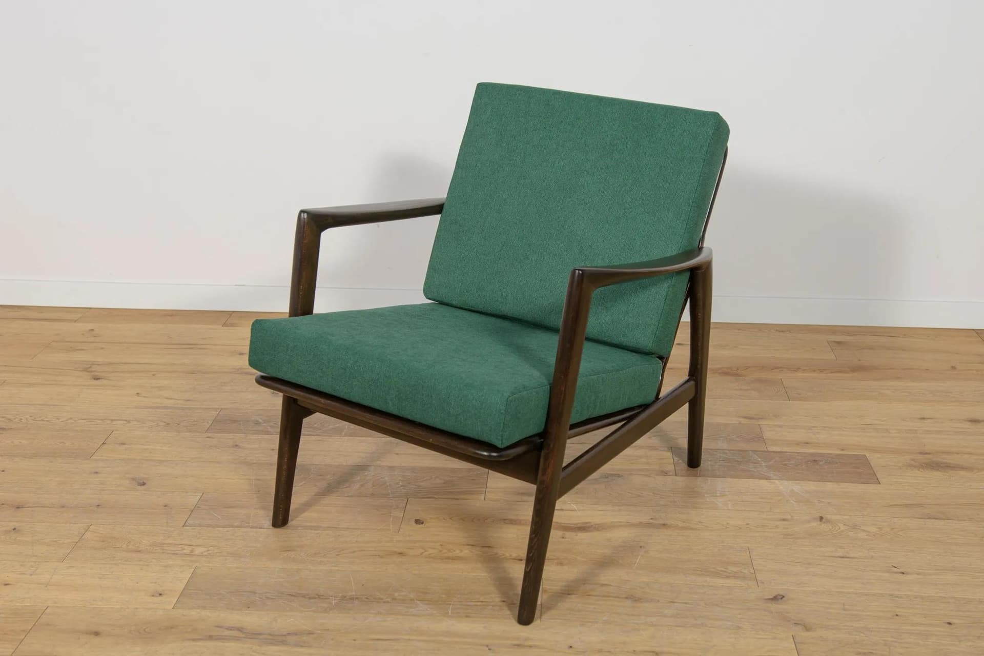 Armchair 300-139, dark brown beech, bottle green fabric, Swarzędzka Fabryka Mebli, Poland, 1960s. - 74013