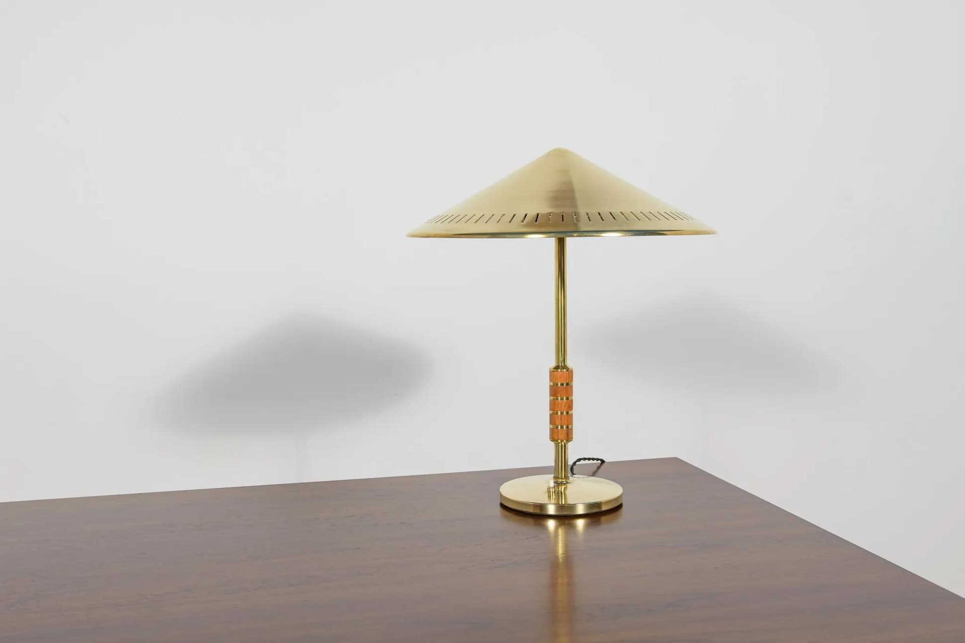 Table lamp, golden brass, by B. Karlby, Lyfa, Denmark, 1950s. - 73955