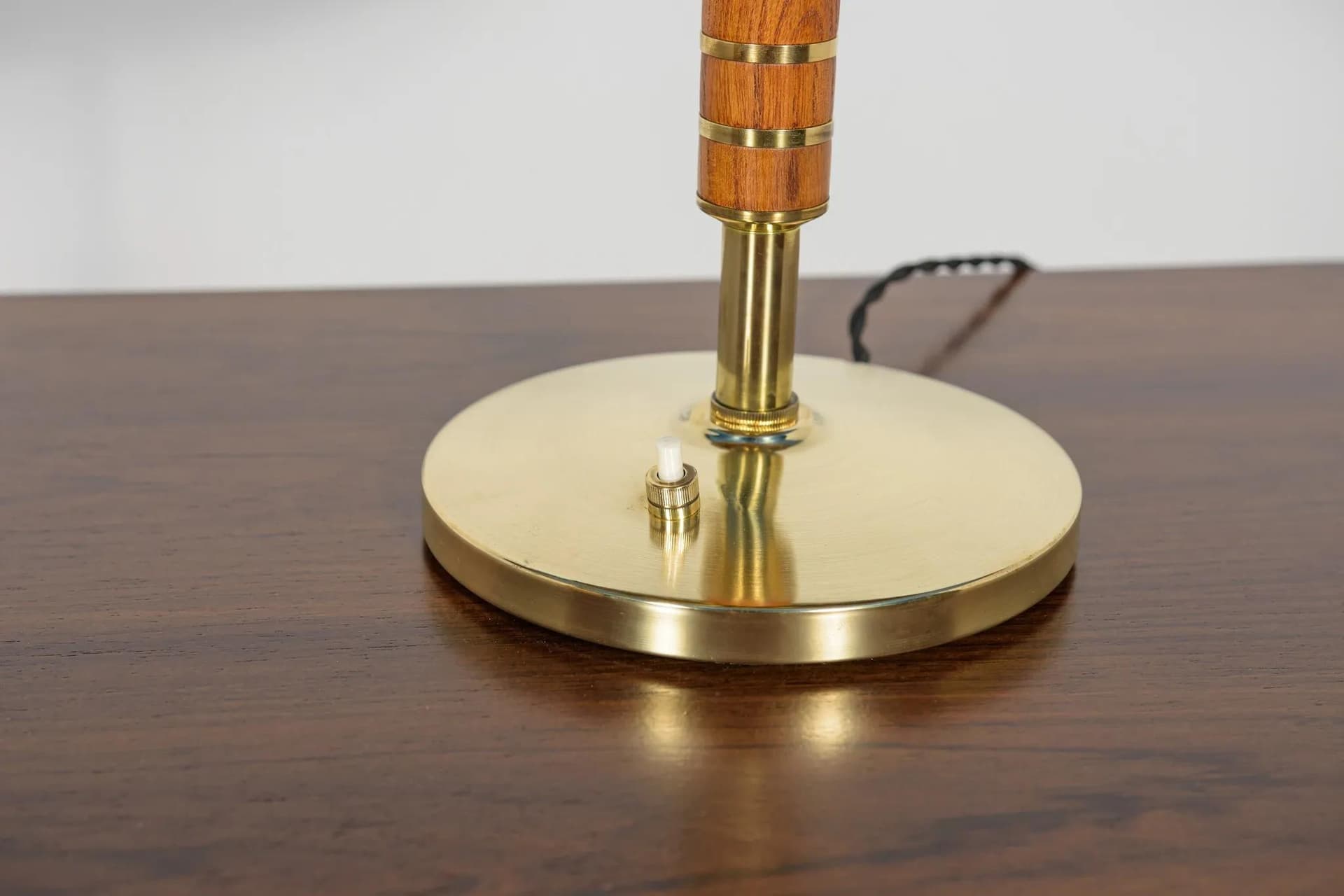 Table lamp, golden brass, by B. Karlby, Lyfa, Denmark, 1950s. - 73958
