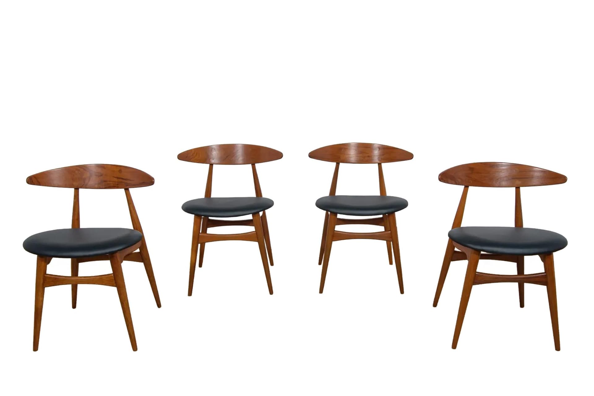 Komplet czterech krzeseł Model CH33, dąb brązowy ciemny, teak brązowy ciemny, skóra naturalna czarna, proj. H. J. Wegner, Carl Hansen & Søn, Dania, lata 60.
