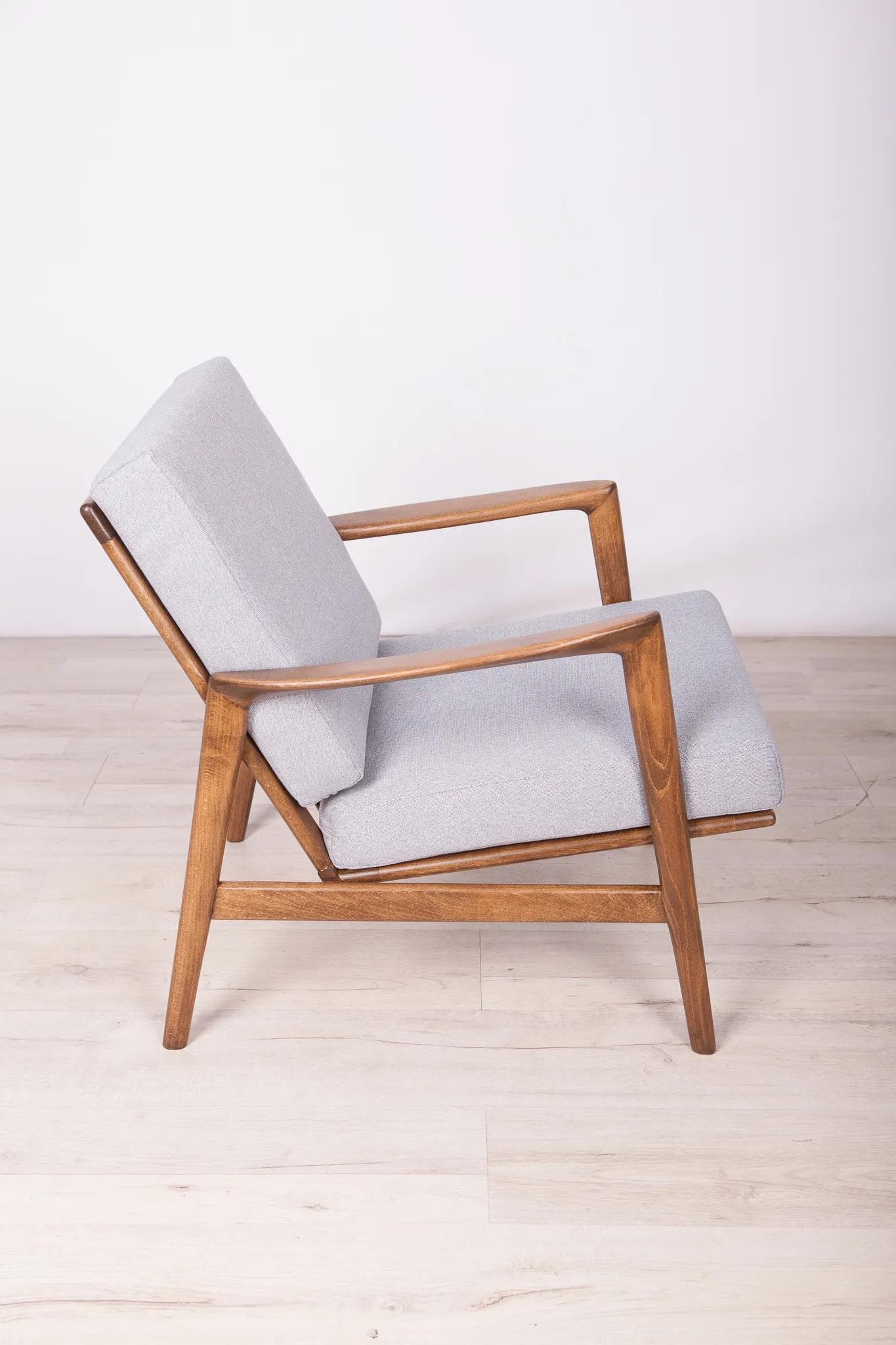 Armchair 300-139, grey, walnut-stained beech, Swarzędzka Fabryka Mebli, Poland, 1960s. - 73861