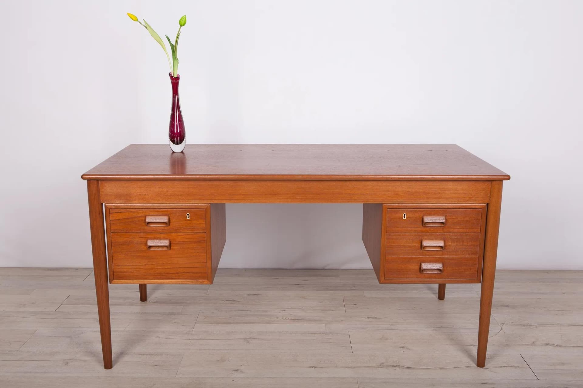 Desk, brown teak, by B. Mogensen, Søborg Møbelfabrik, Denmark, 1960s. - 73786
