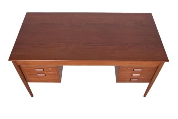Desk, brown teak, by B. Mogensen, Søborg Møbelfabrik, Denmark, 1960s.
