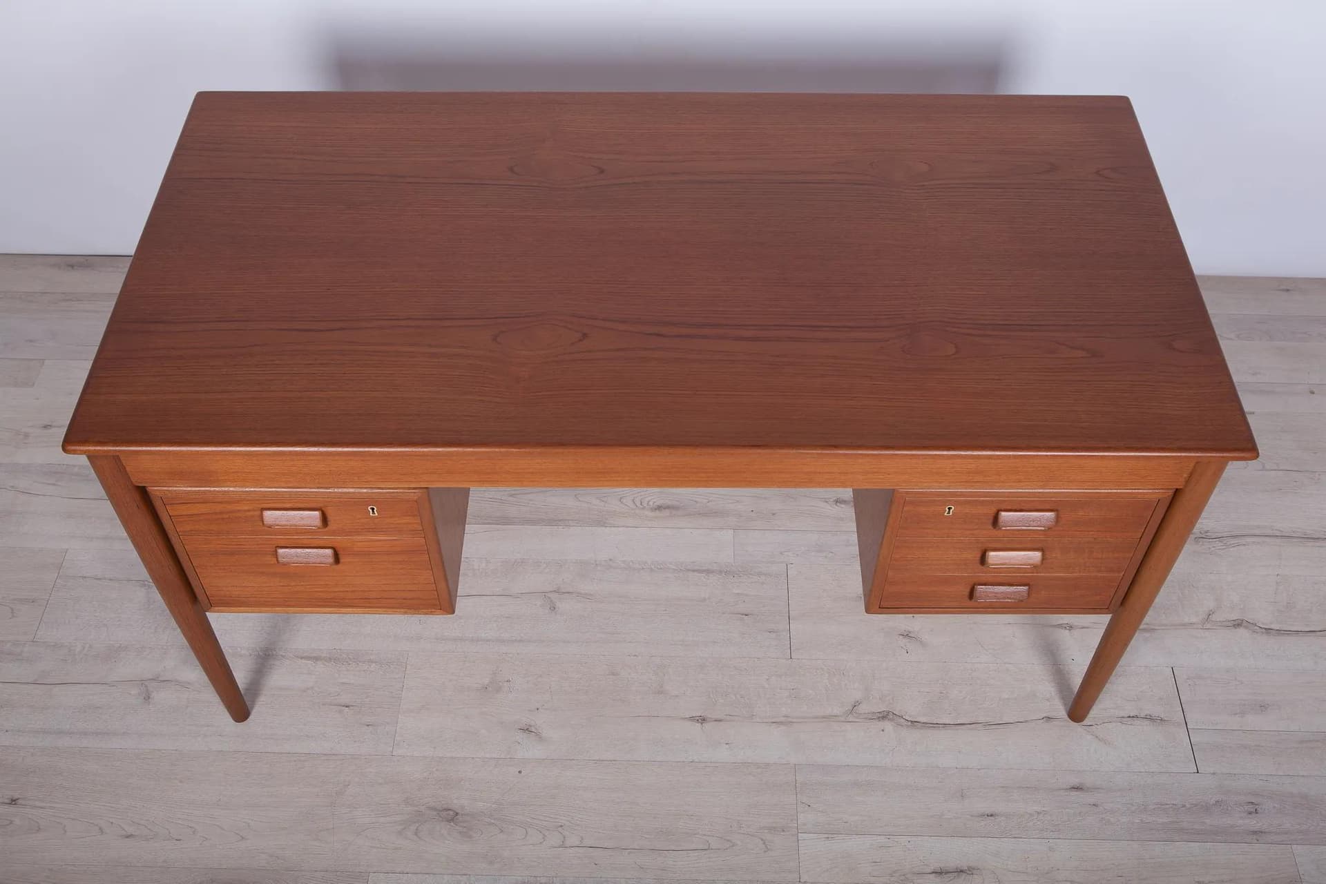 Desk, brown teak, by B. Mogensen, Søborg Møbelfabrik, Denmark, 1960s. - 73785