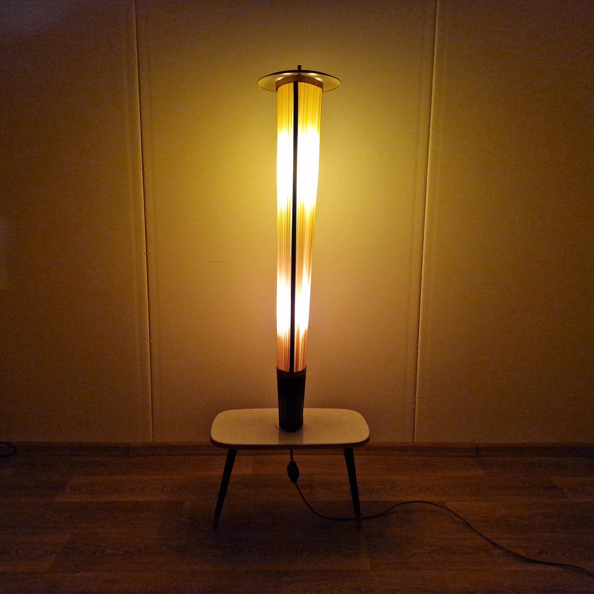 Lampa ze stolikiem Rockabilly, Niemcy, lata 50. - 75587