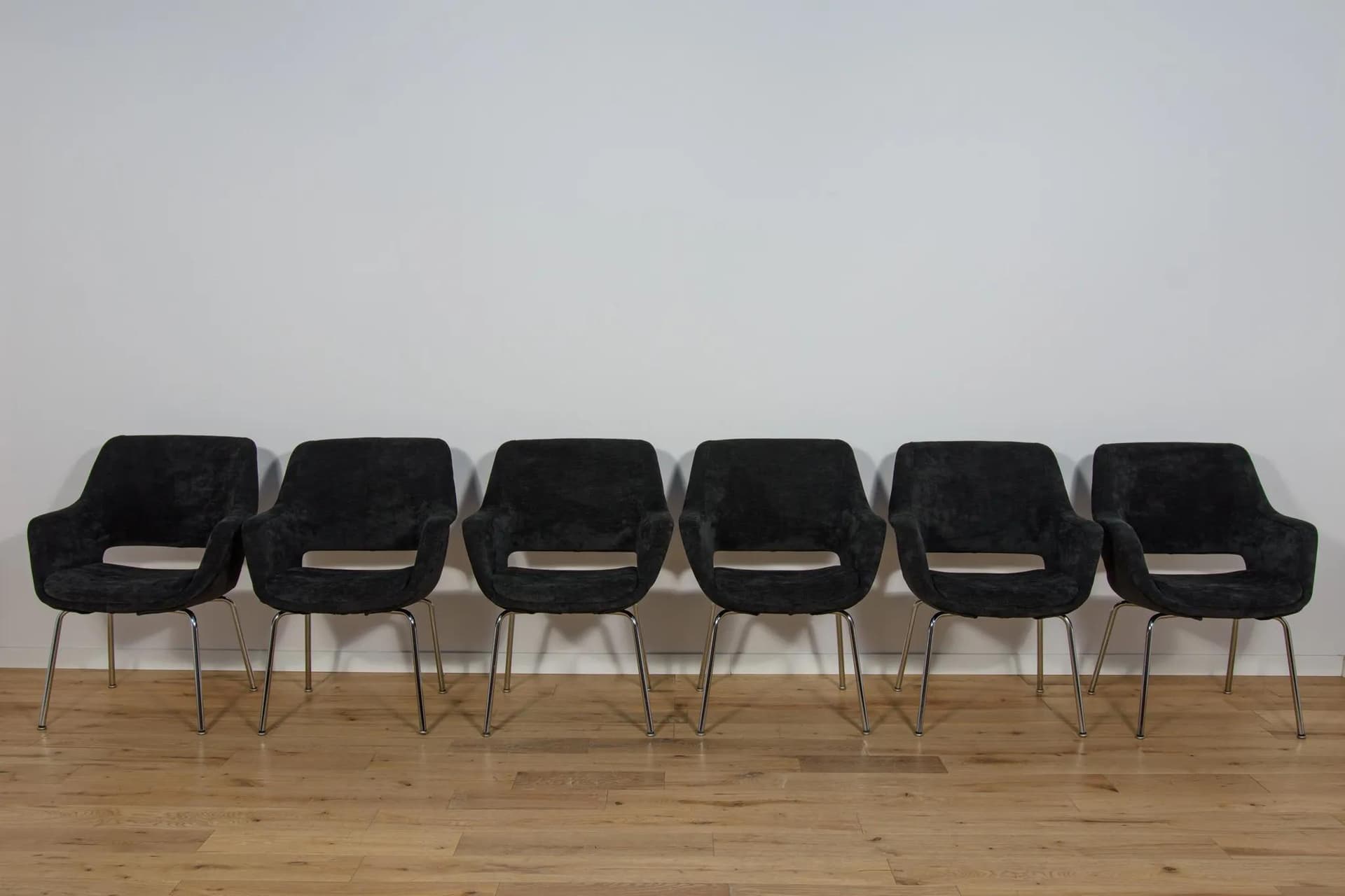 Komplet sześciu foteli Kilta, velvet czarny, chrom, proj. O. Mannermaa, Niemcy, lata 70. - 74921