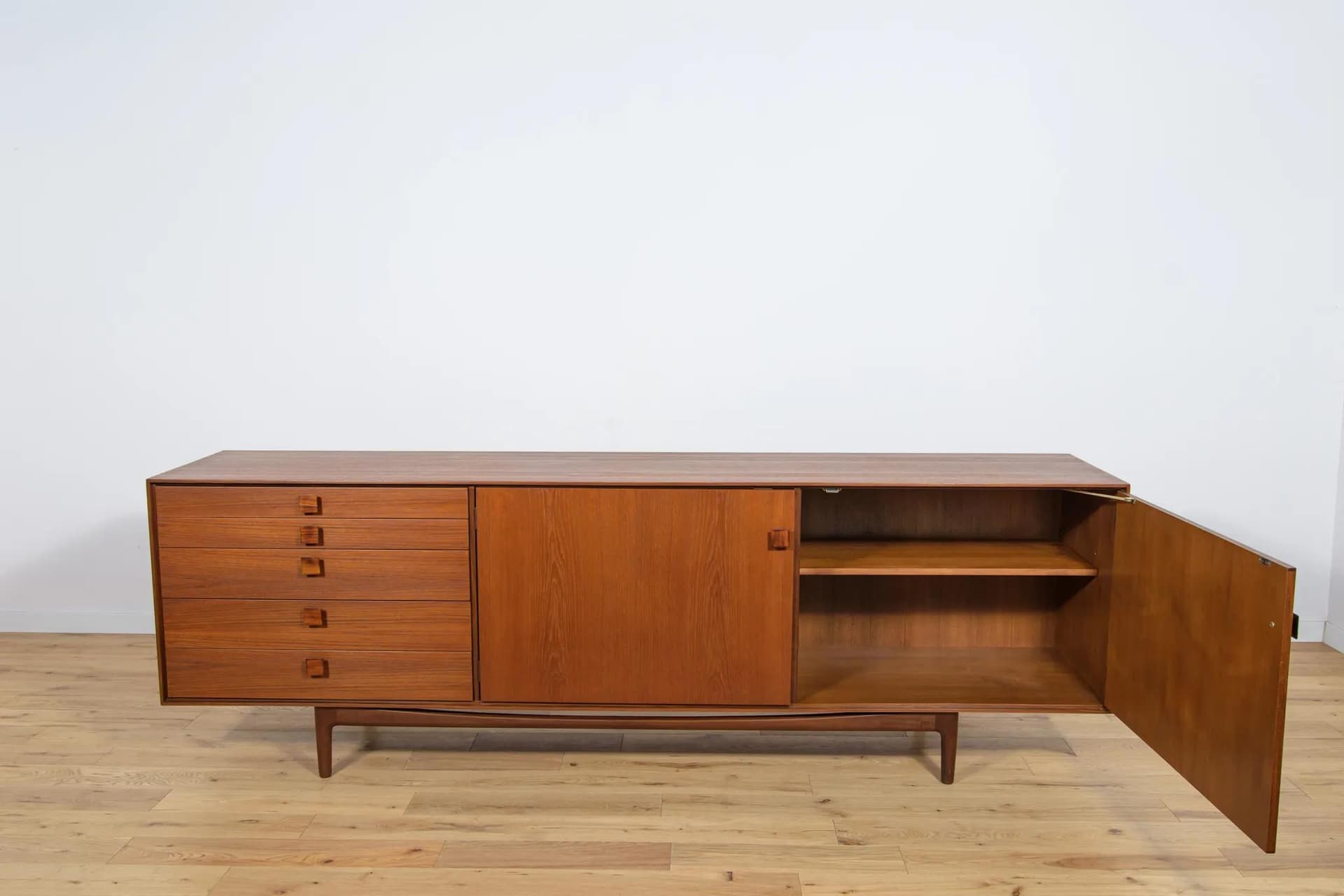 Komoda, teak brązowy, palisander, proj. I. Kofod-Larsen, G-Plan, Wielka Brytania, lata 60. - 74800