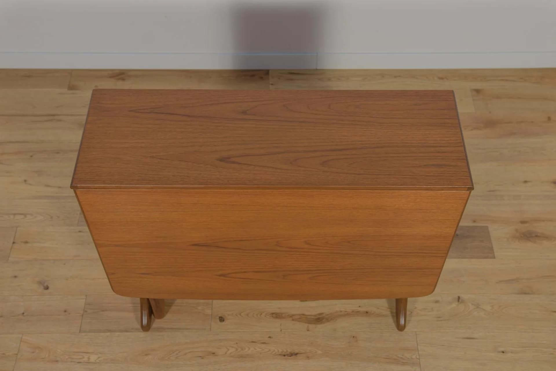 Extendable table, brown teak, G-Plan, United Kingdom, 1960s. - 74772