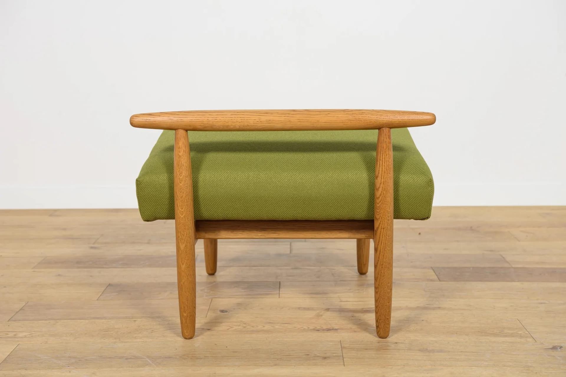 Stołek J 65, dąb brązowy, tkanina zielona, proj. E. A. Johansson, FDB Møbler, Dania, lata 50. - 74588
