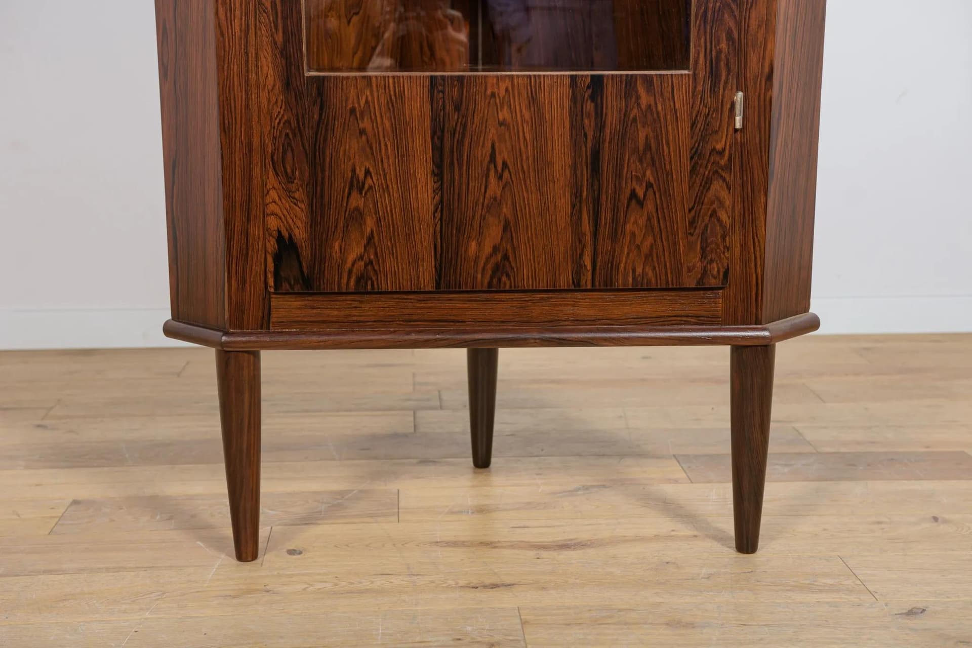 Komoda narożnikowa, palisander brązowy, Dania, lata 60. - 74566