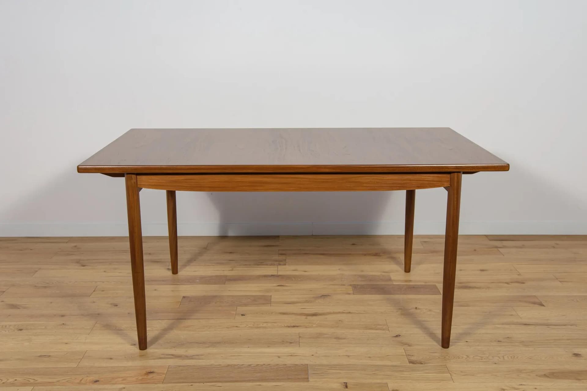 Extendable Table, brown teak, G-Plan, United Kingdom, 1960s. - 74536