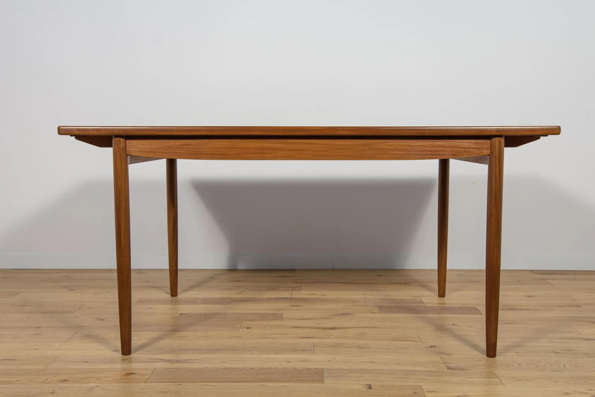 Extendable Table, brown teak, G-Plan, United Kingdom, 1960s. - 74537
