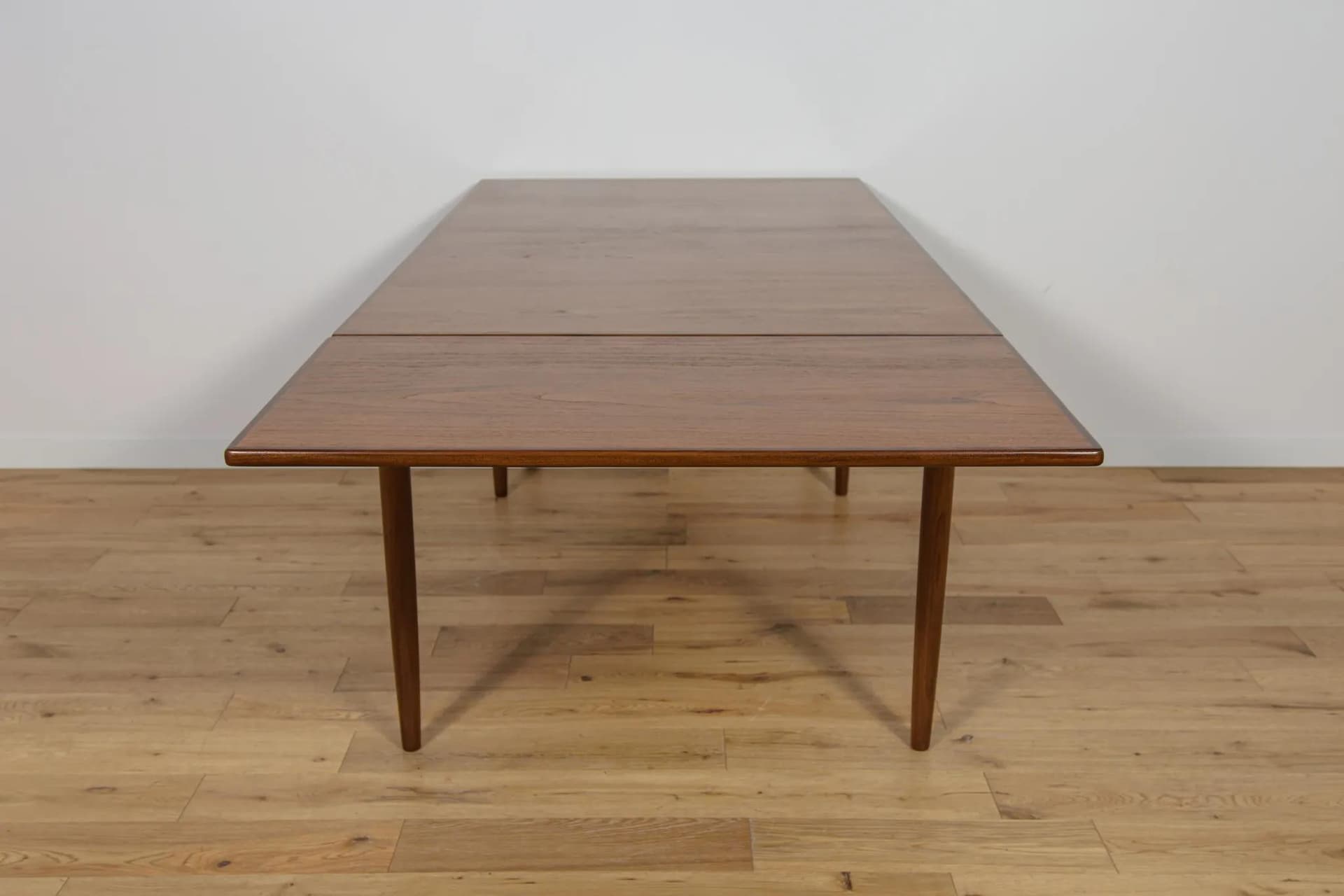 Extendable Table, brown teak, G-Plan, United Kingdom, 1960s. - 74544