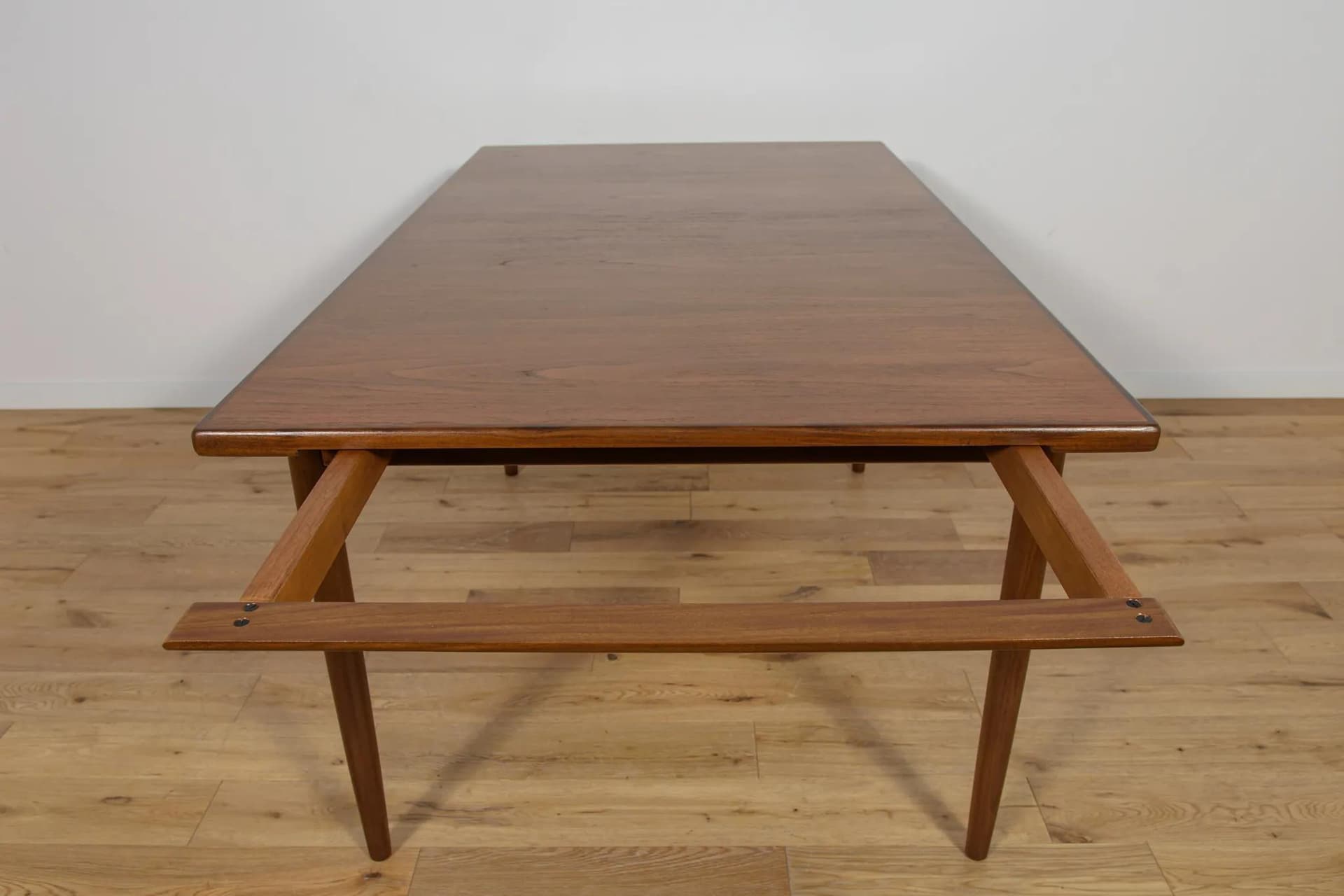 Extendable Table, brown teak, G-Plan, United Kingdom, 1960s. - 74538