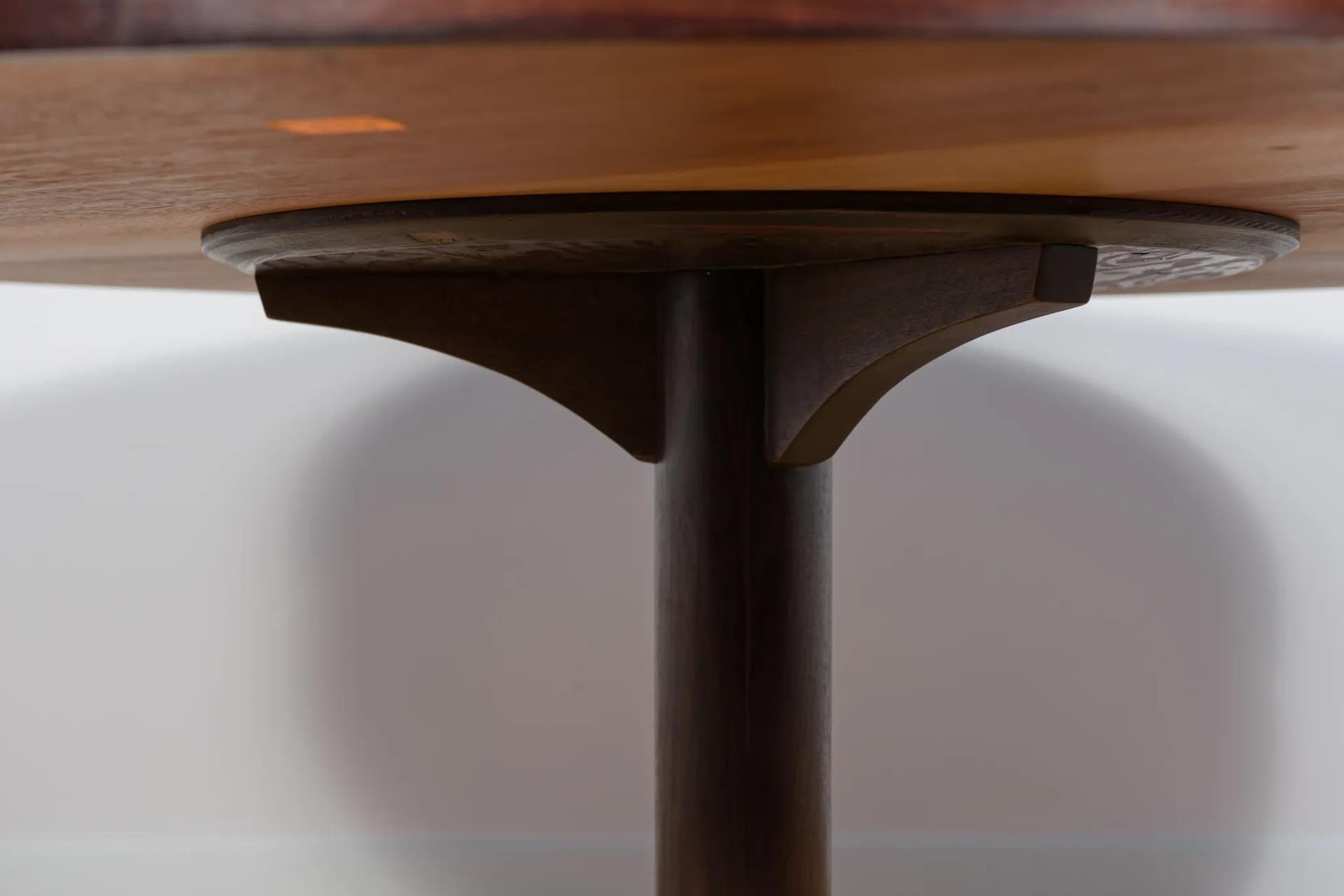 Table Drum, brown rosewood, by R. Heritage, United Kingdom, 1950s. - 74488