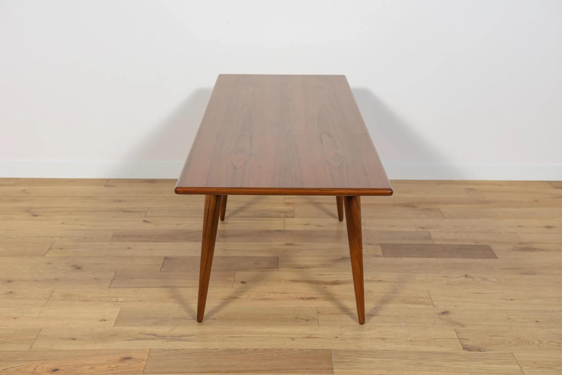 Stolik kawowy model 100, teak brązowy, Omann Jun, Dania, lata 50. - 74240