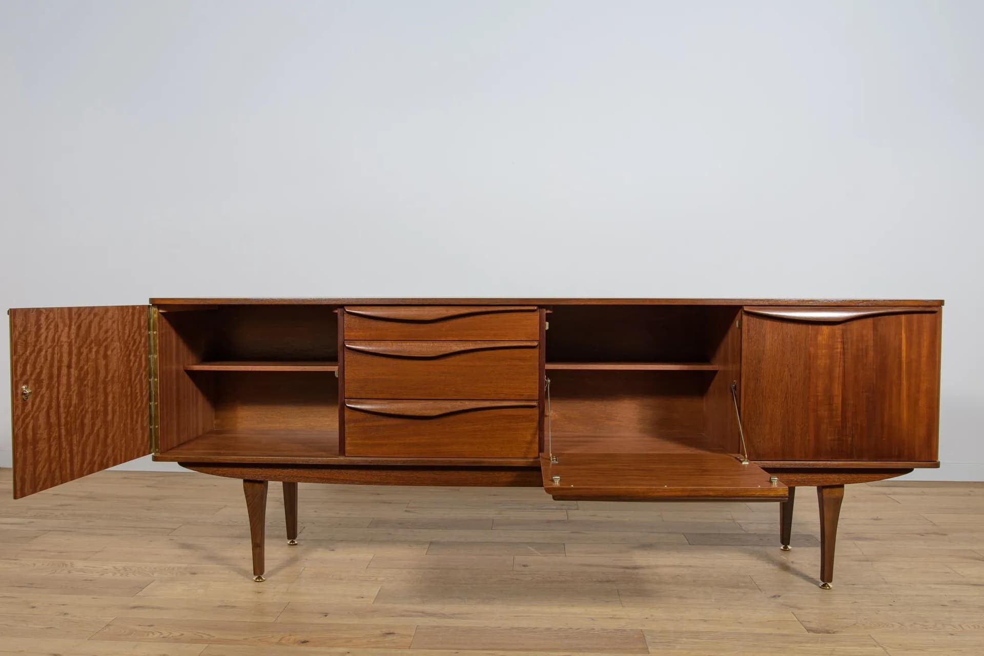 Sideboard, brown teak, Stonehill, United Kingdom, 1960s - 74232