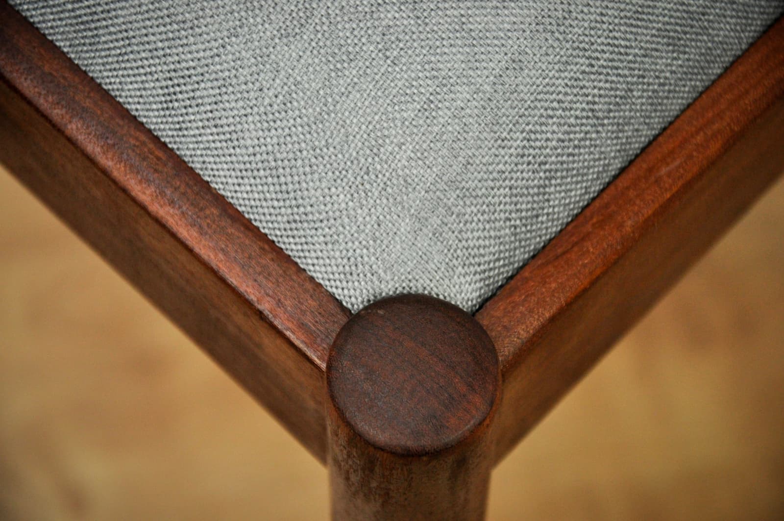 Komplet czterech krzeseł, teak, szary, proj. V. Wilkins, G-Plan, Wielka Brytania, lata 60. - 74224