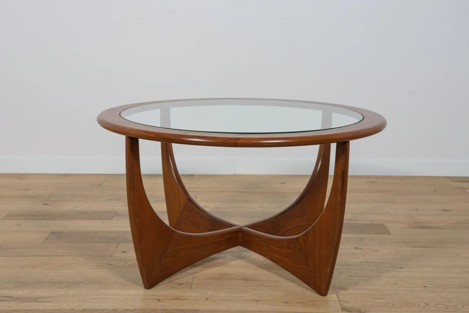 Coffee table Astro, brown teak, by V. Wilkins, G-Plan, United Kingdom, 1960s. - 75406