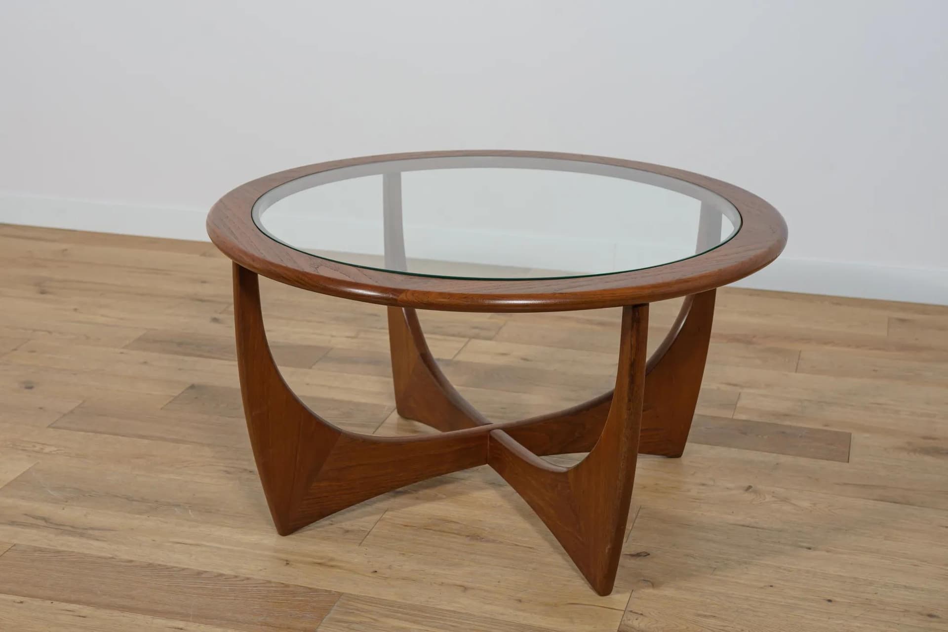 Coffee table Astro, brown teak, by V. Wilkins, G-Plan, United Kingdom, 1960s. - 75407