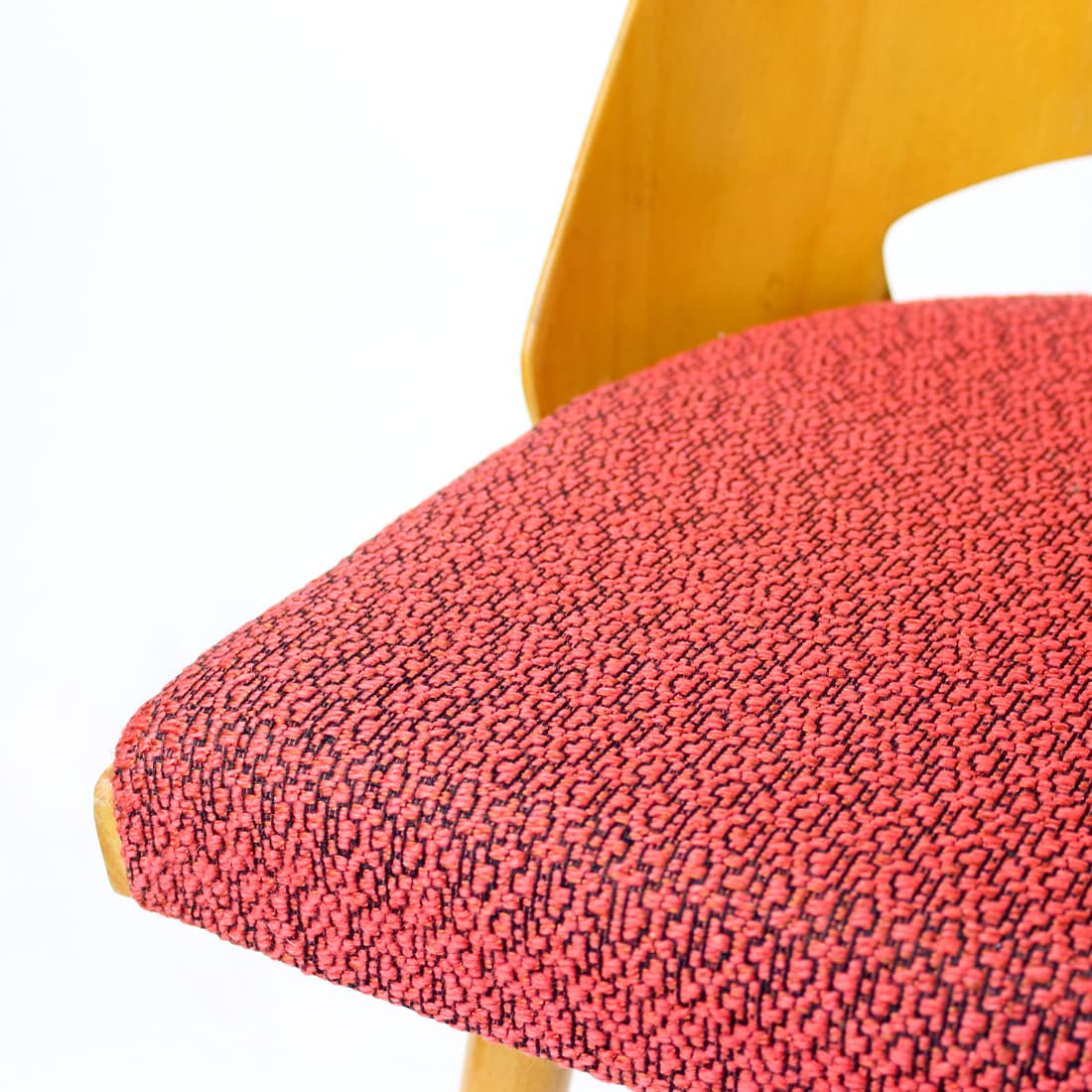 Zestaw czterech krzeseł jadalnianych, tapicerka czerwona, buk, proj. O. Haerdtl, TON, Czechosłowacja, lata 60. - 75760