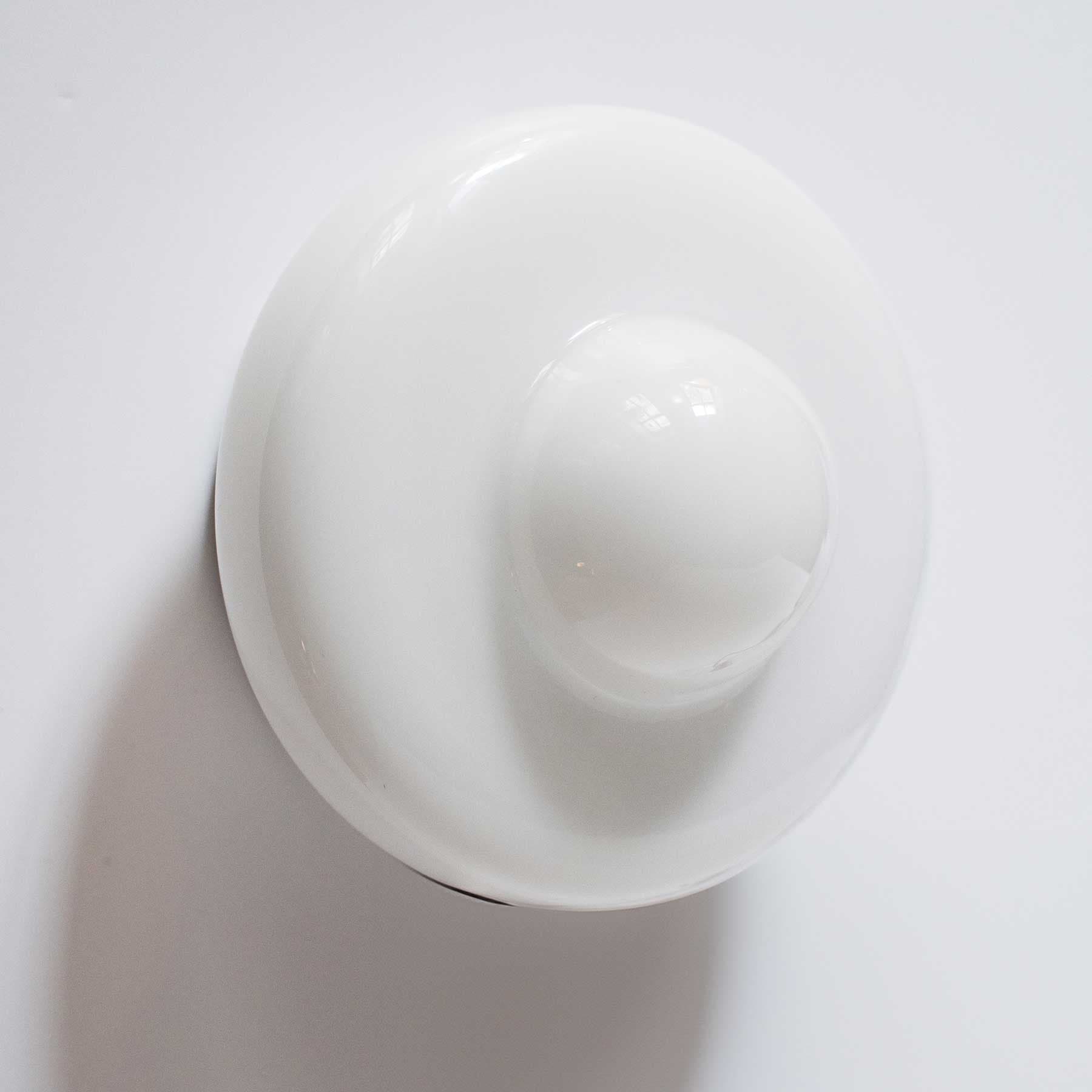 Kinkiet Busola szło opalowe, mosiądz, Embassy Interiors - 75994