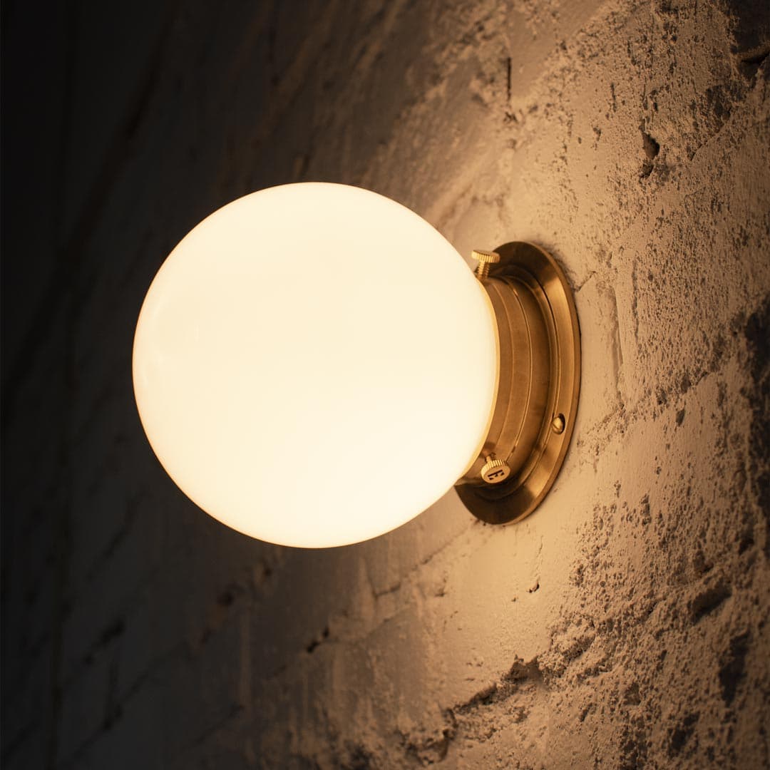 Kinkiet Polaris szło opalowe, mosiądz, Embassy Interiors - 76058