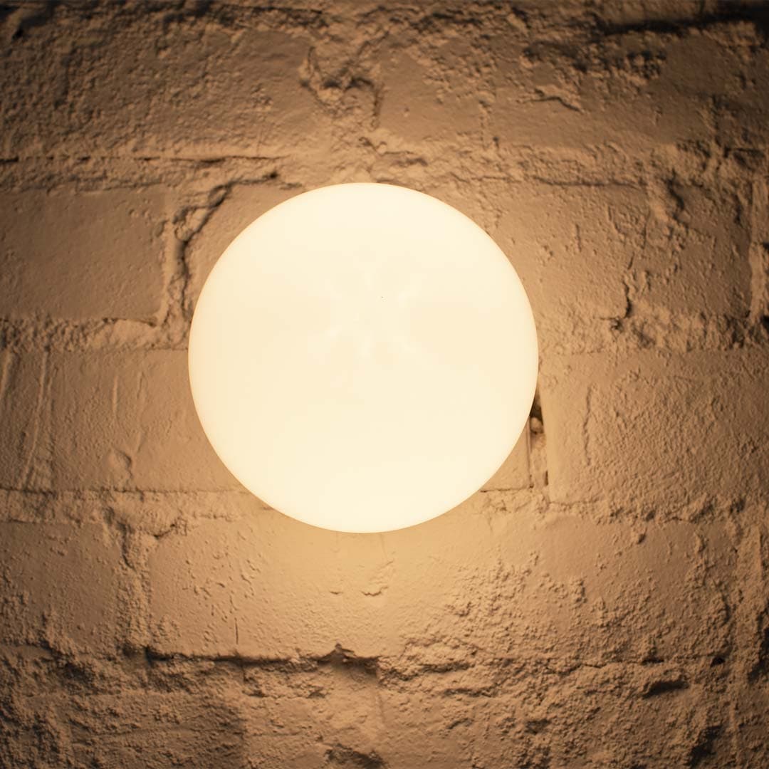 Kinkiet Polaris szło opalowe, nikiel, Embassy Interiors - 76045