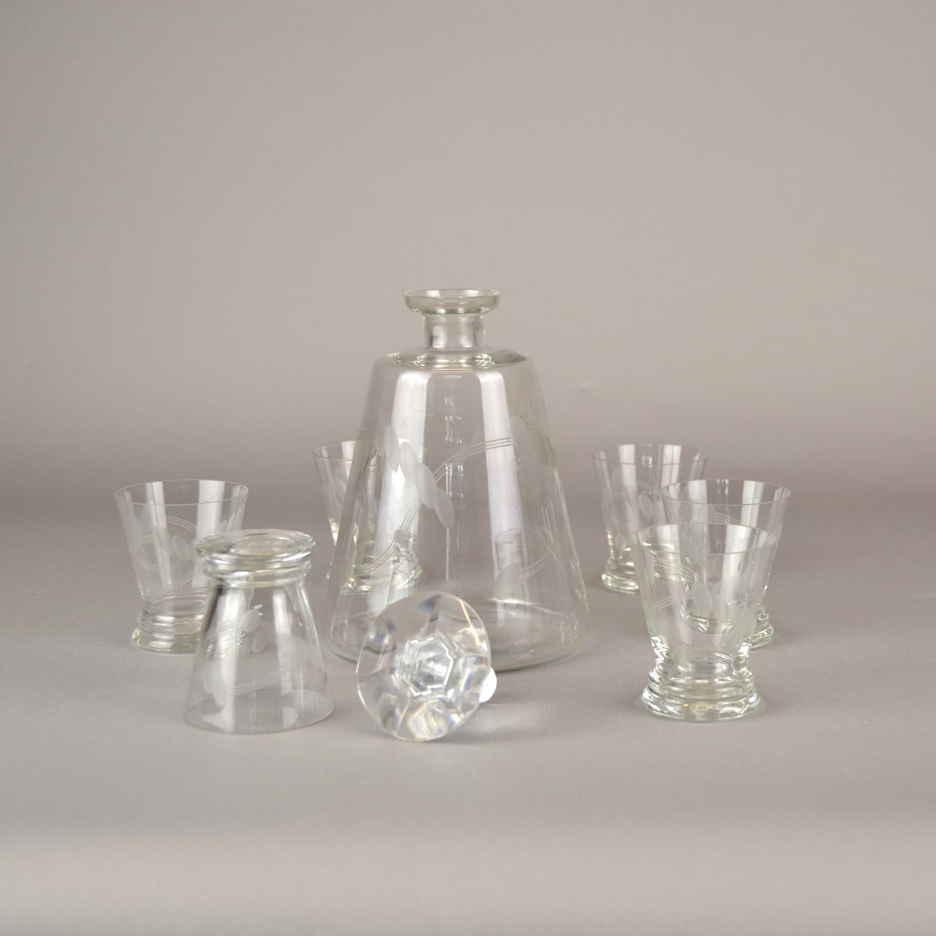 Zestaw karafka ze szklankami, Art déco, szkło transparentne, lata 30. - 557