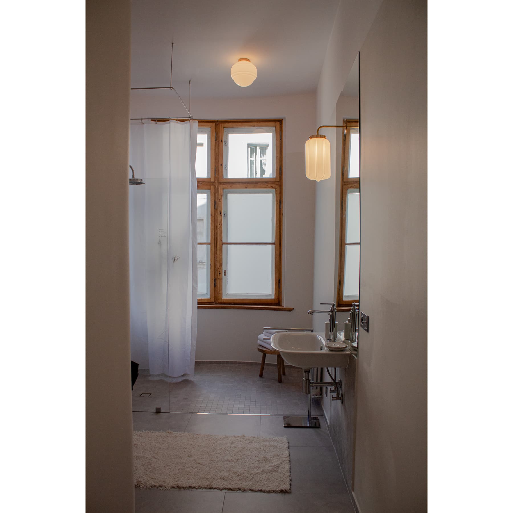 Plafon Saturn, szkło, mosiądz, Embassy Interiors - 76267