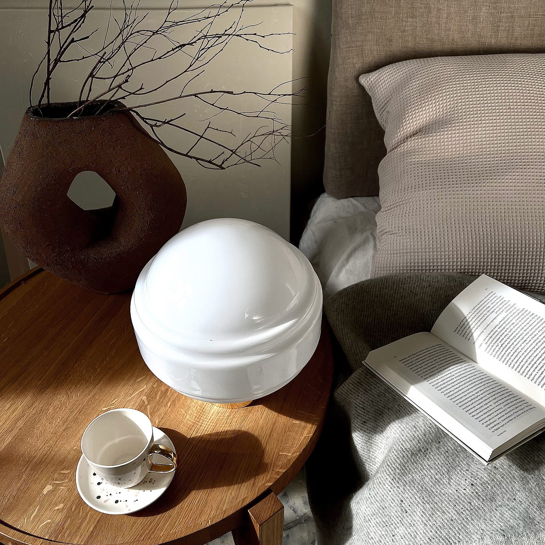 Lampa stołowa Saturn szkło, nikiel, Embassy Interiors - 76221