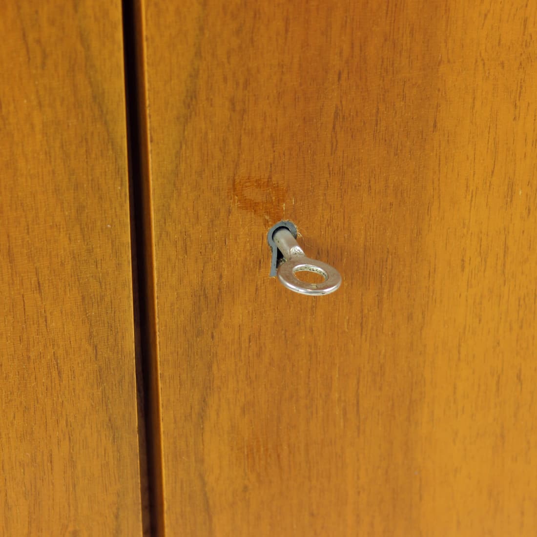 Komoda wysoka, orzech jasnobrązowy, Jitona, Czechosłowacja, lata 60. - 76394