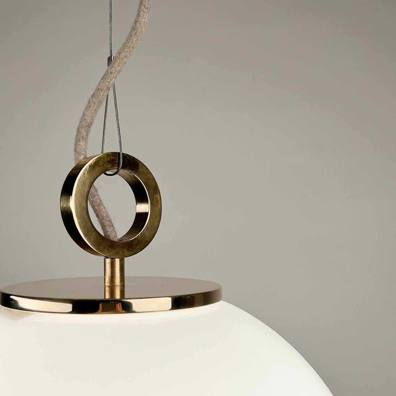 Lampa wisząca z pierścieniem Biała Kula 300 szkło, mosiądz, Embassy Interiors - 77363