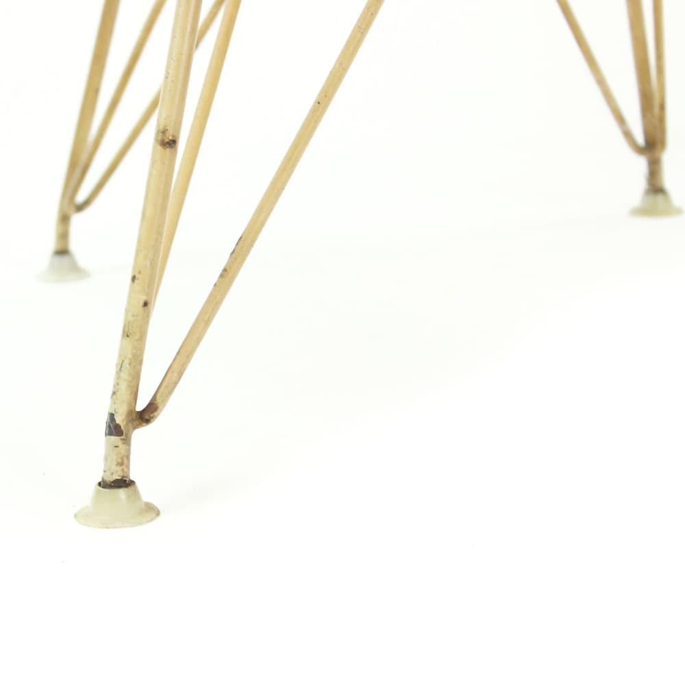 Krzesło, pomarańczowy plastik, proj. C. & R. Eames, Herman Miller, USA, lata 60. - 90951