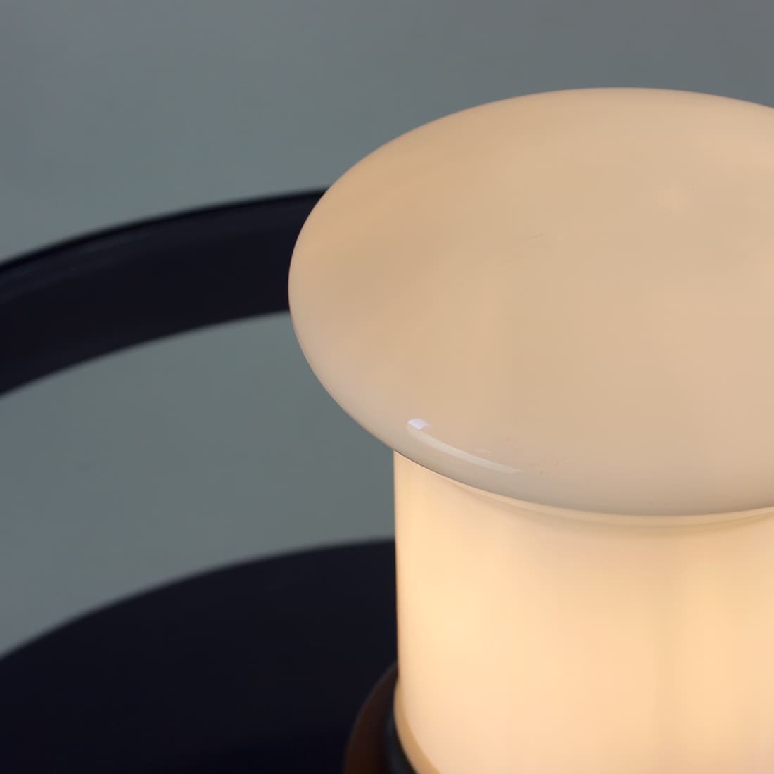 Lampa stołowa, ceramika brązowa, szkło białe, proj. I. Jakes, OPP Jihlava, Czechosłowacja, lata 60. - 91054