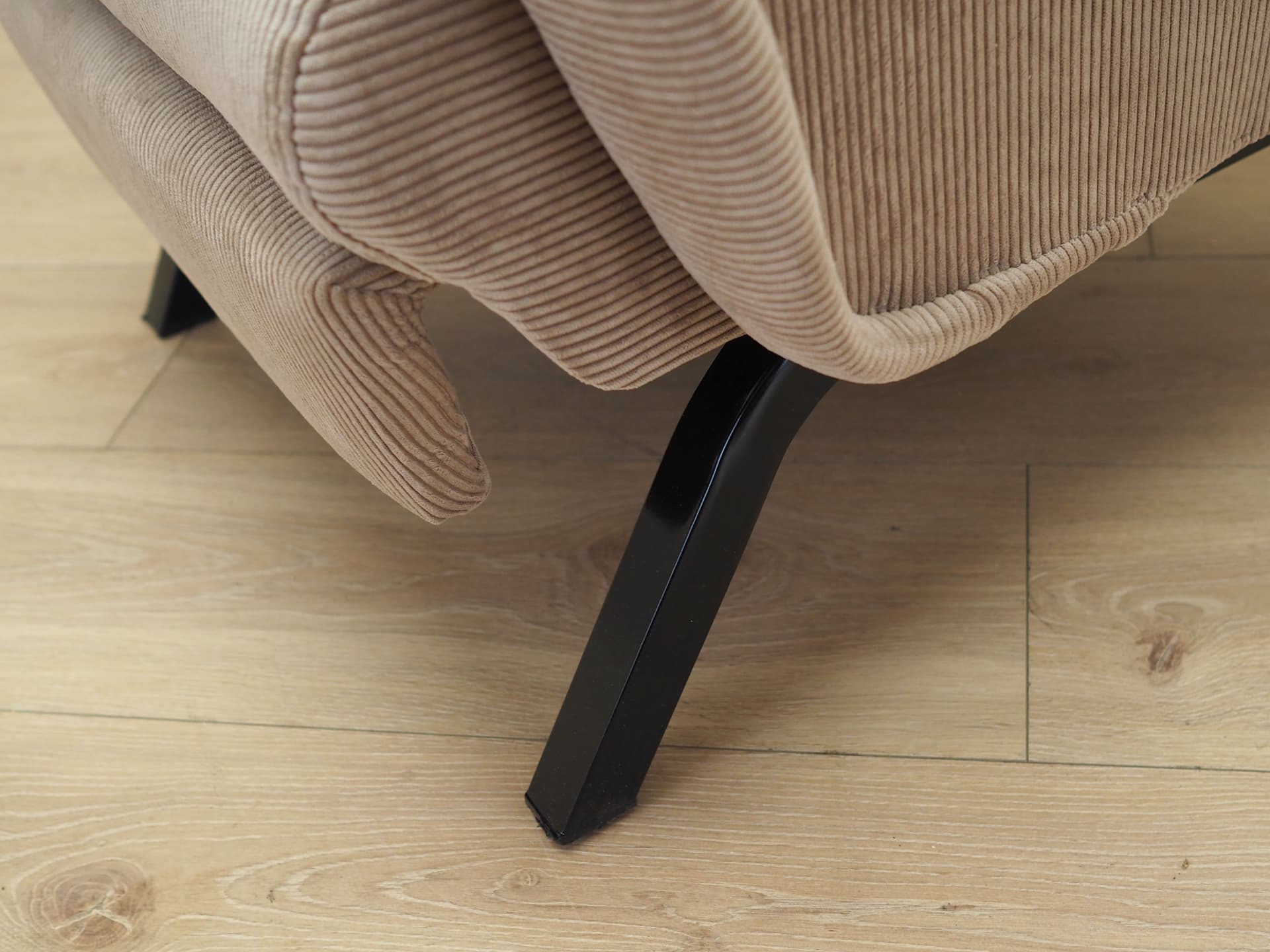 Fotel regulowany, sztruks beżowy, metal czarny, Włochy, lata 70. - 78794