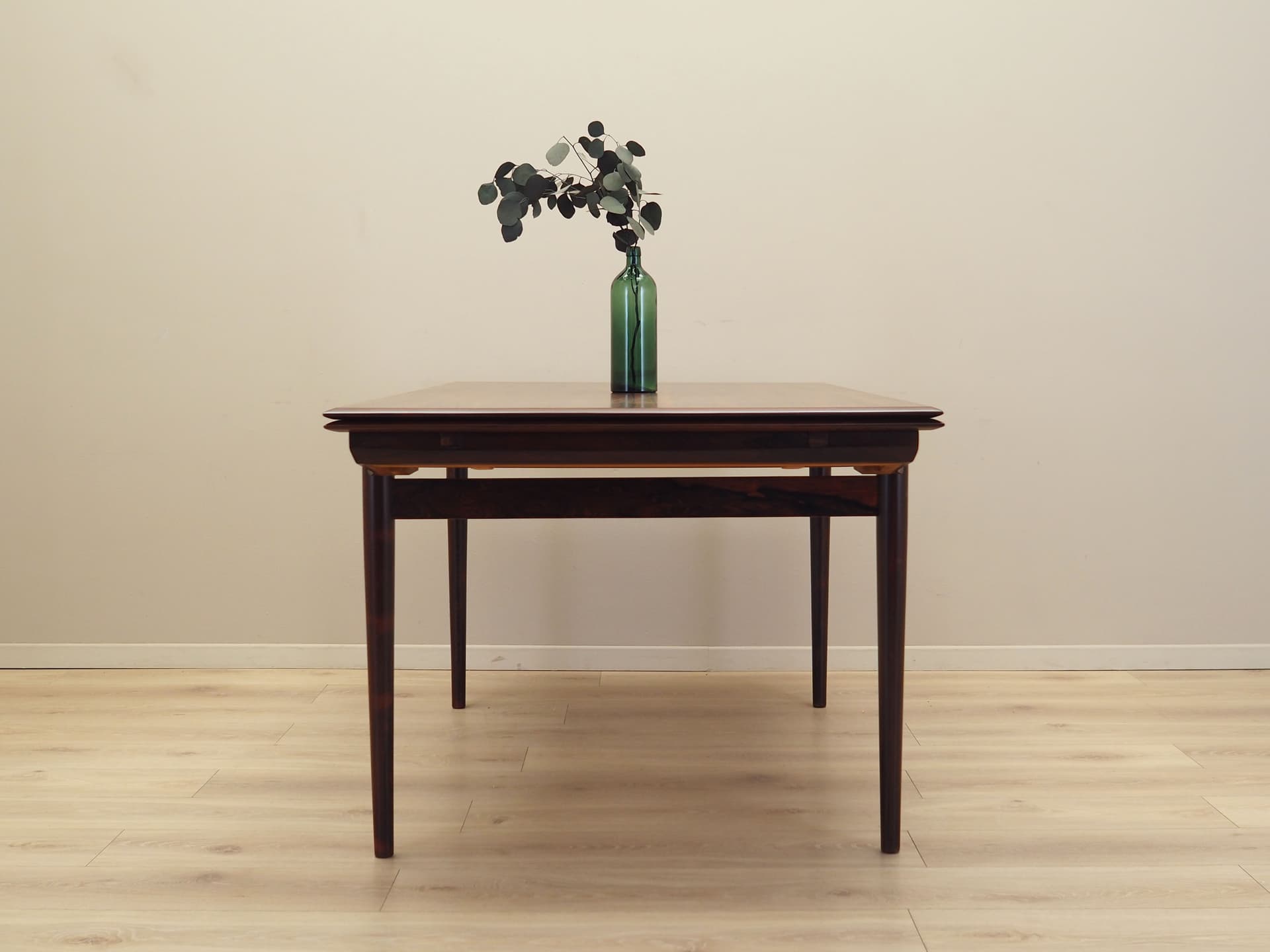 Dining table, dark brown rosewood, Denmark, 1970s. - 80492