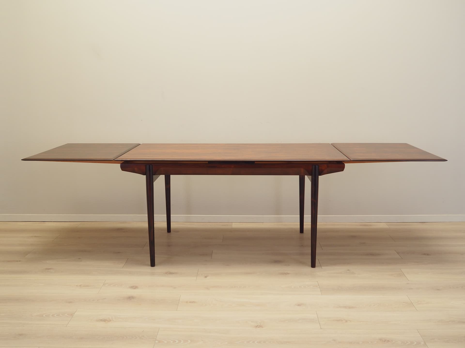 Dining table, dark brown rosewood, Denmark, 1970s. - 80498