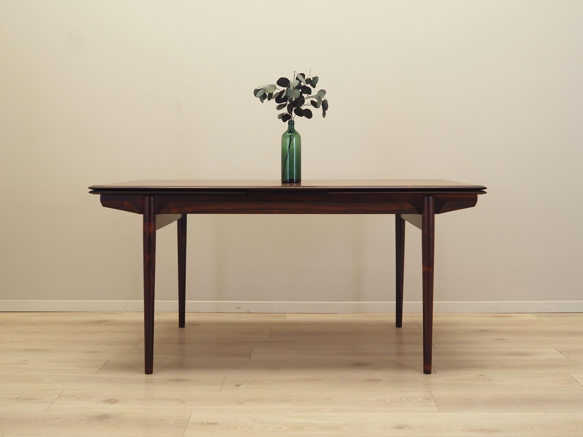 Dining table, dark brown rosewood, Denmark, 1970s. - 80490
