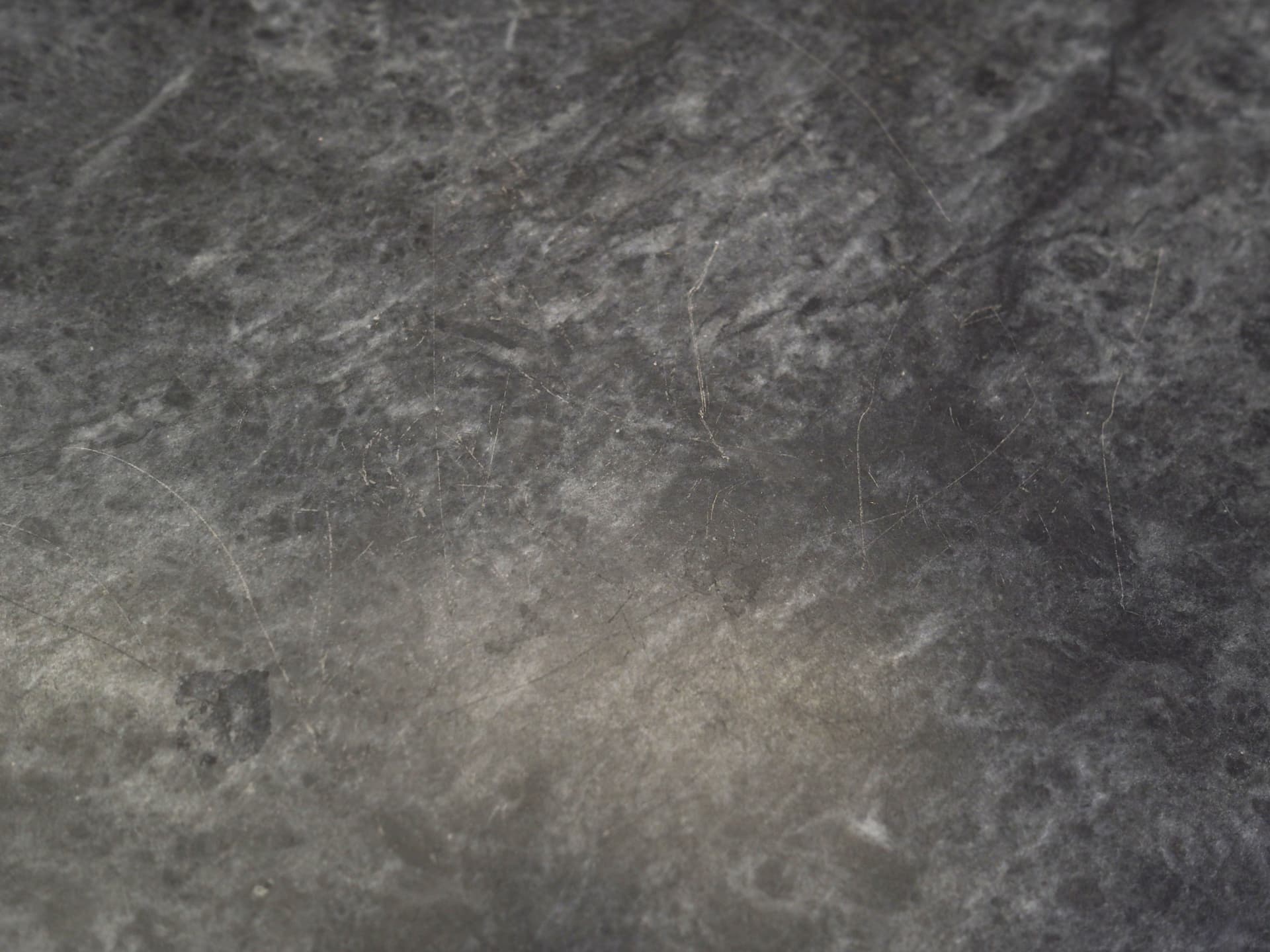 Stolik kawowy postmodernistyczny, marmur szary, szkło transparentne, drewno czarne, metal czarny, Włochy, lata 80. - 80780