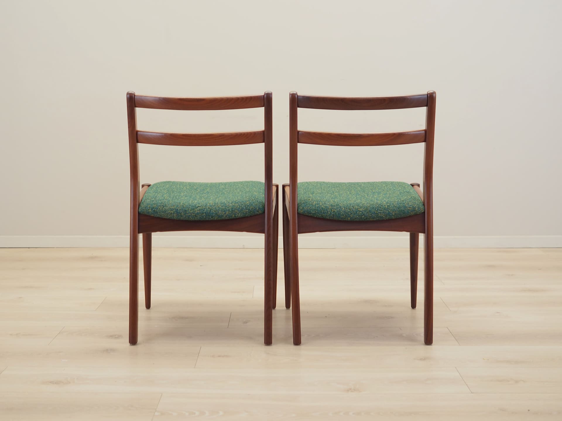 Komplet dwóch krzeseł, morsko-zielony, teak, Dania, lata 70. - 81121