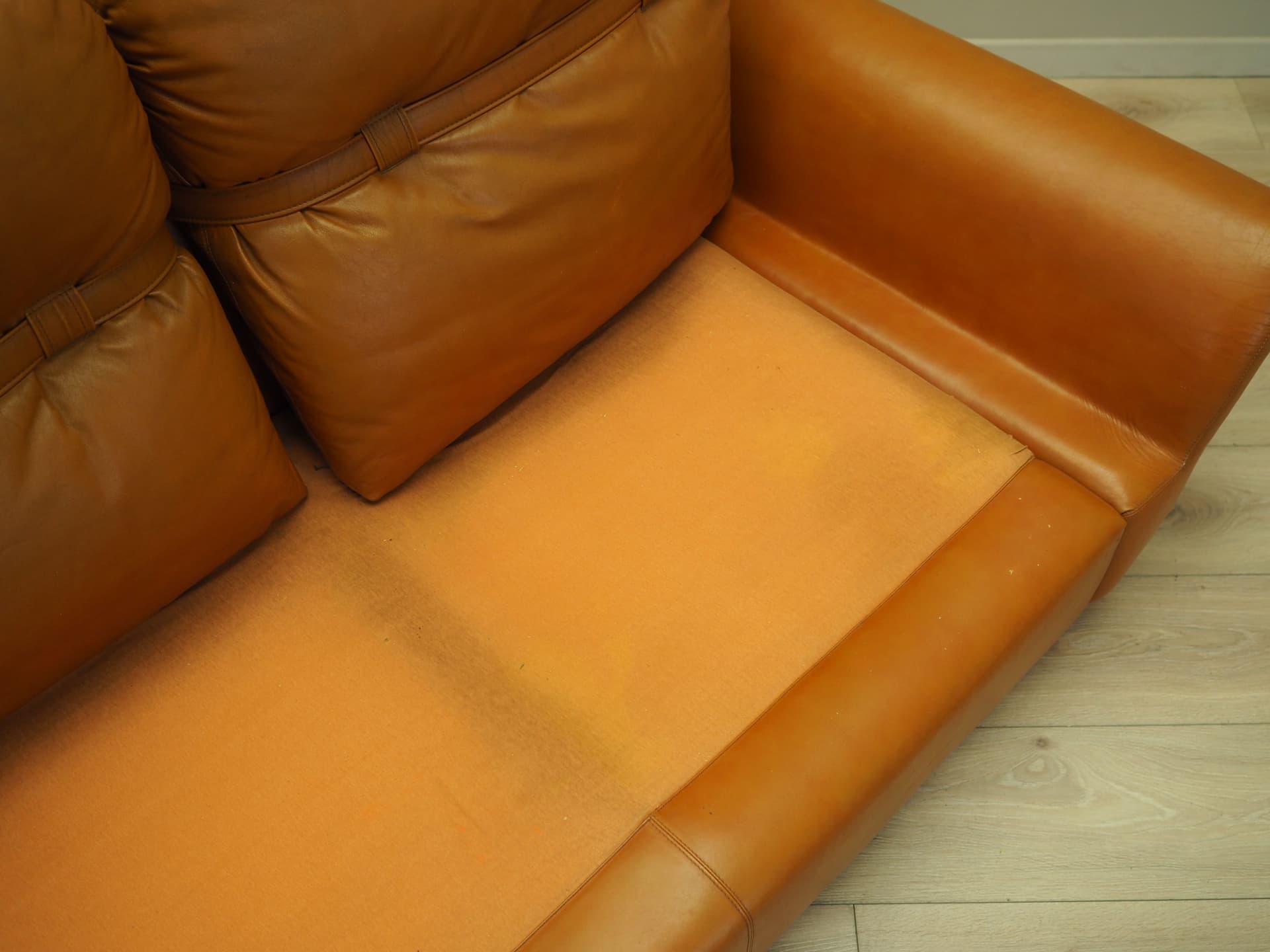 Sofa Space Age, skóra naturalna pomarańczowa, Włochy, lata 60. - 81383