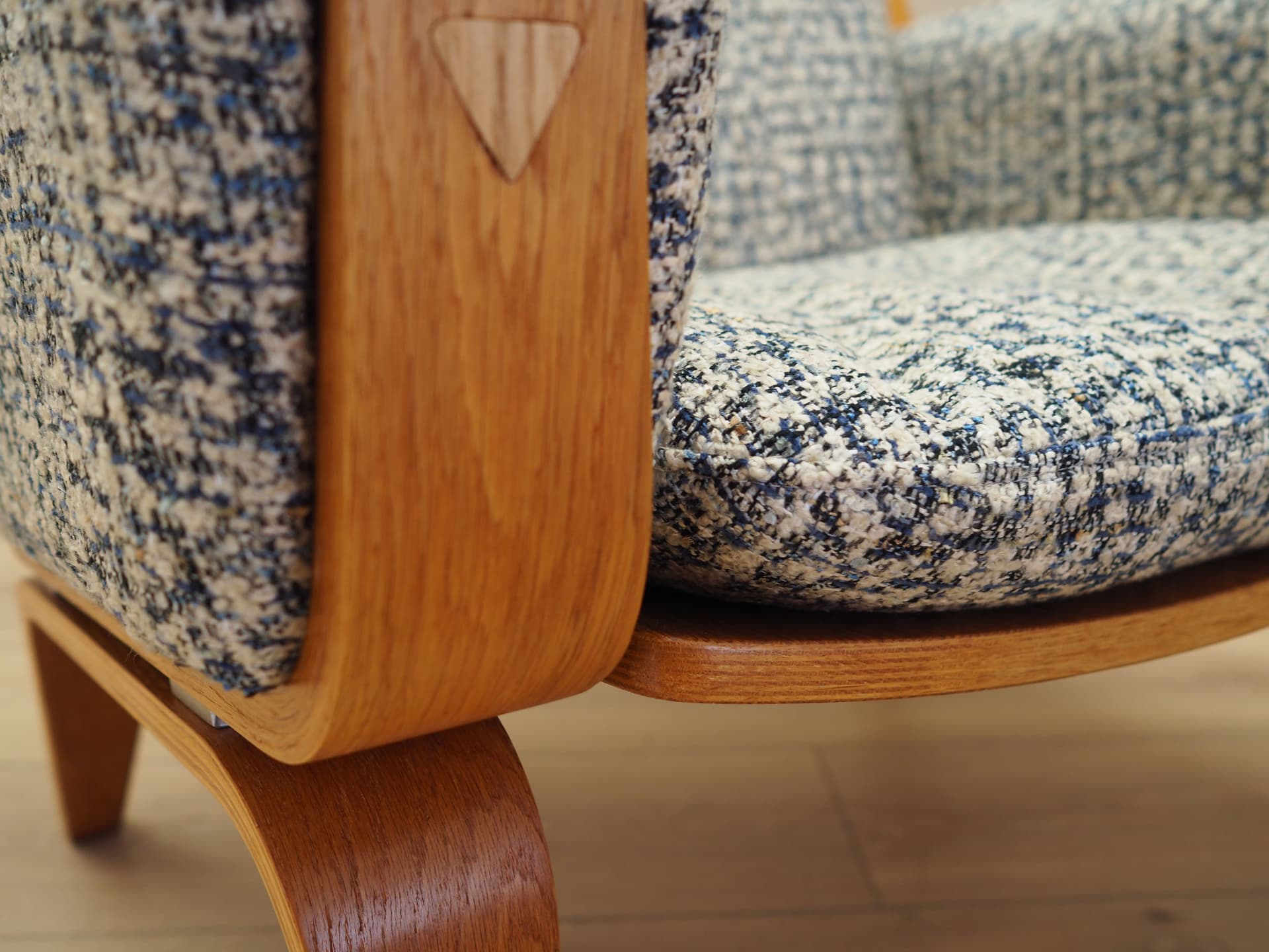 Fotel 501-A, niebieski, wełna, dąb, proj. H. J. Wegner, Getama, Dania, lata 60. - 81464